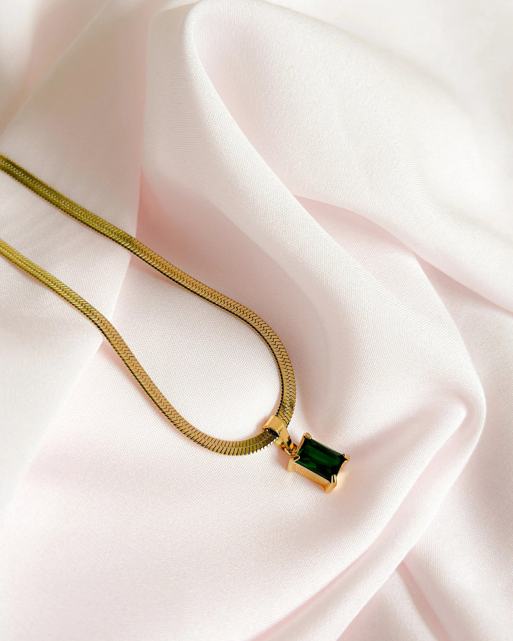 Emerald Green Stone™ Necklace